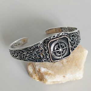 Pulsera ajustable de brújula hecha a mano para hombre, de plata de ley 925.
