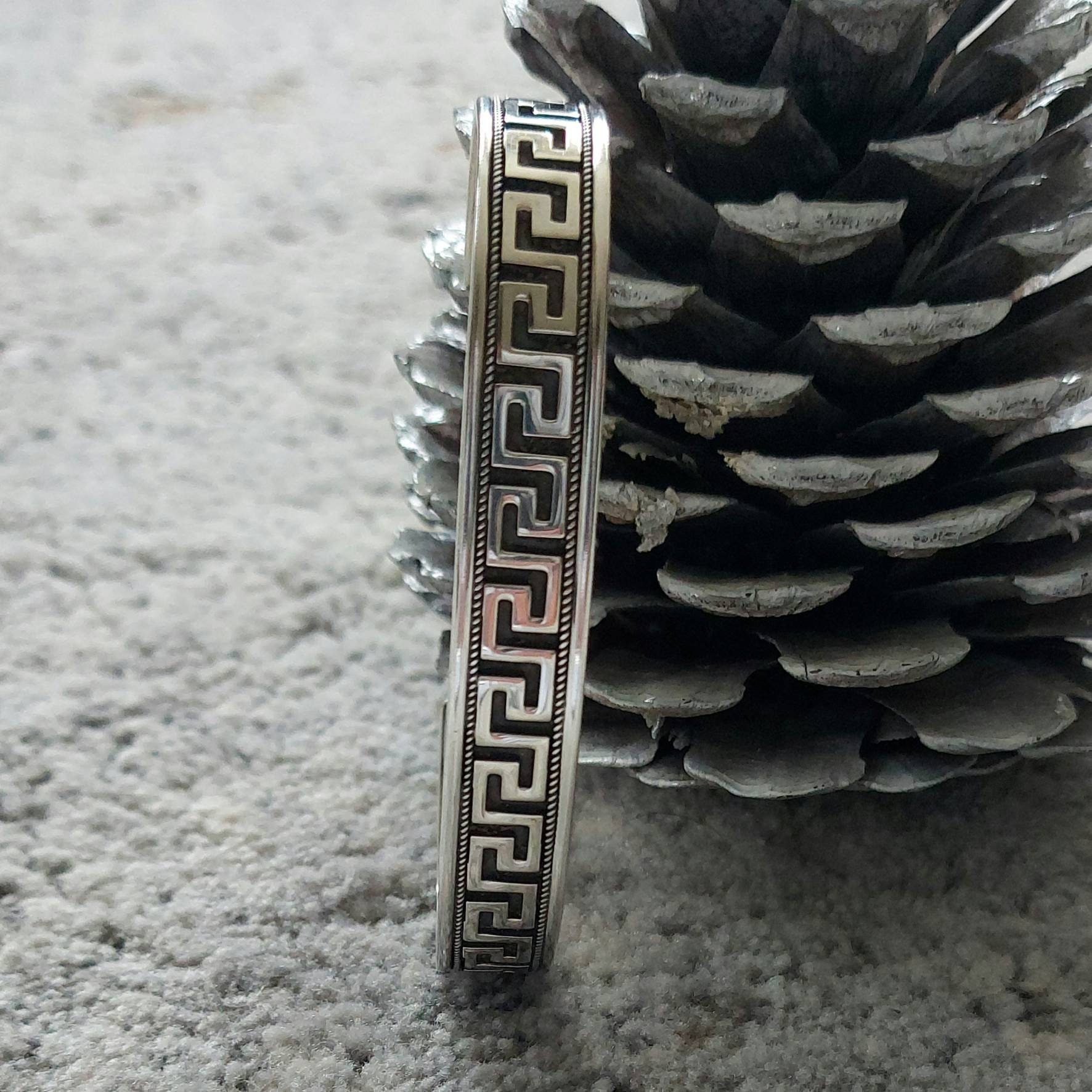 ギリシャ風のバングル - Etsy 日本
