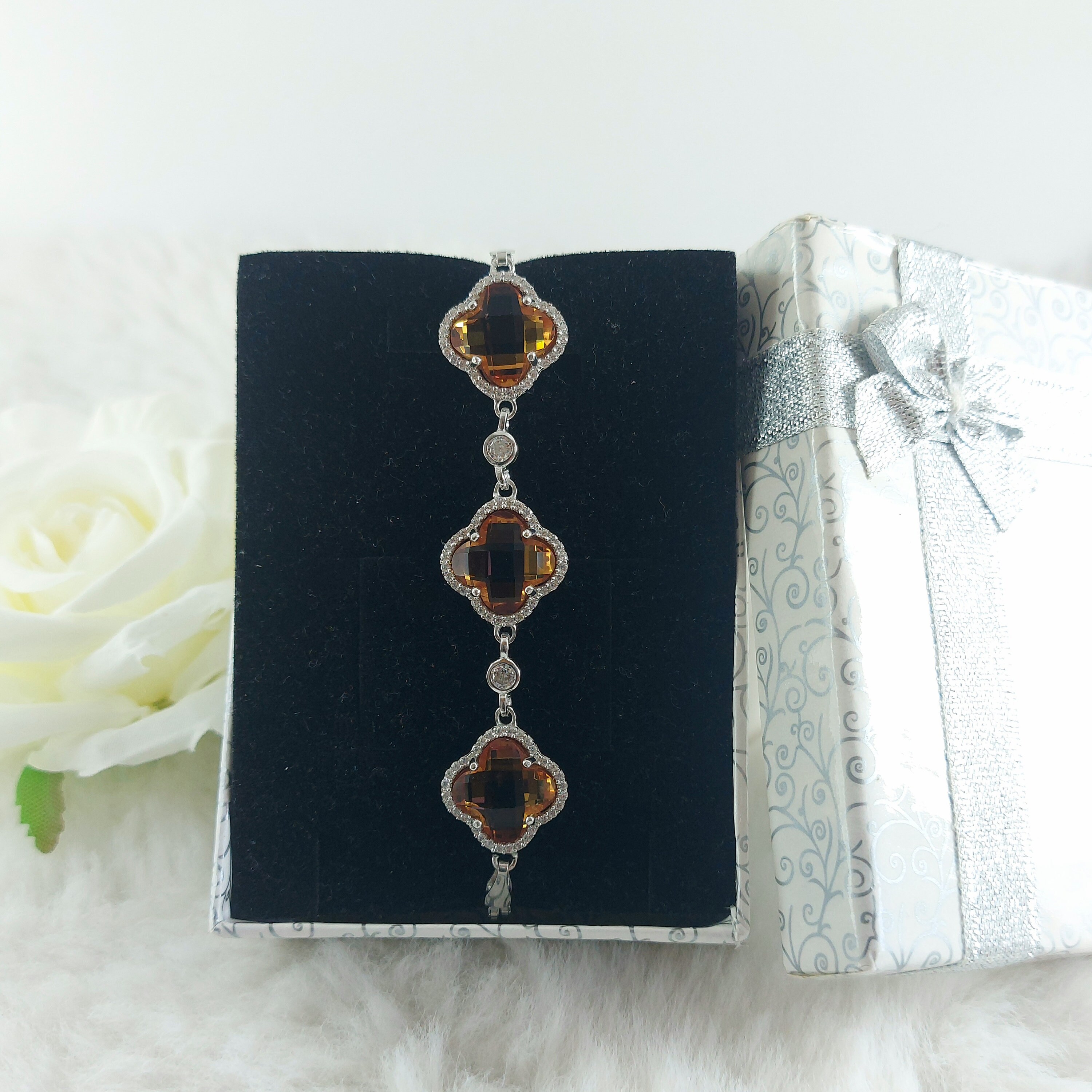 Sultanite Stone Four Leaf Clover Bracelet: 925 Sterling