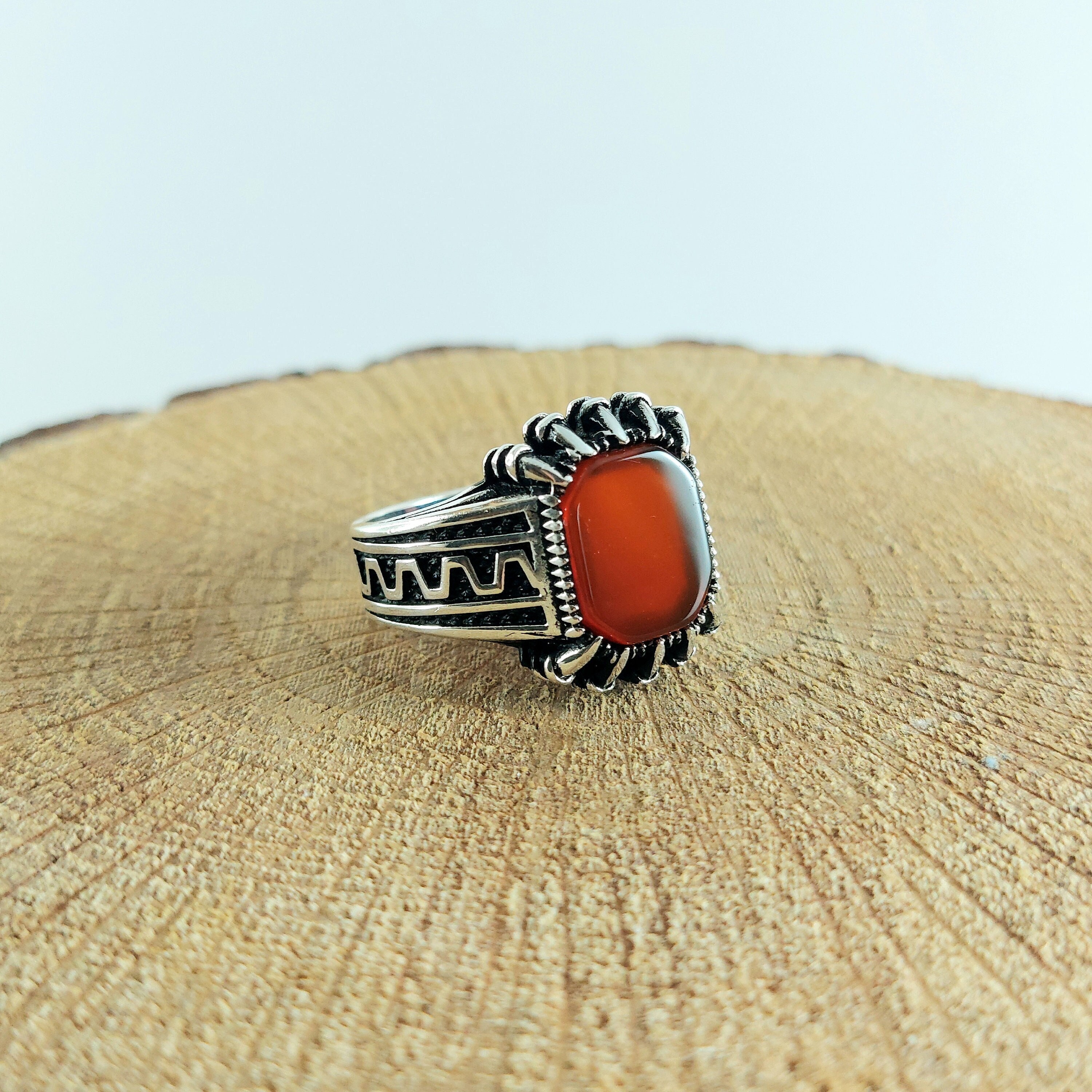 Handmade 925 Sterling Silver Men's Ring: Red Agate Dragon Claw