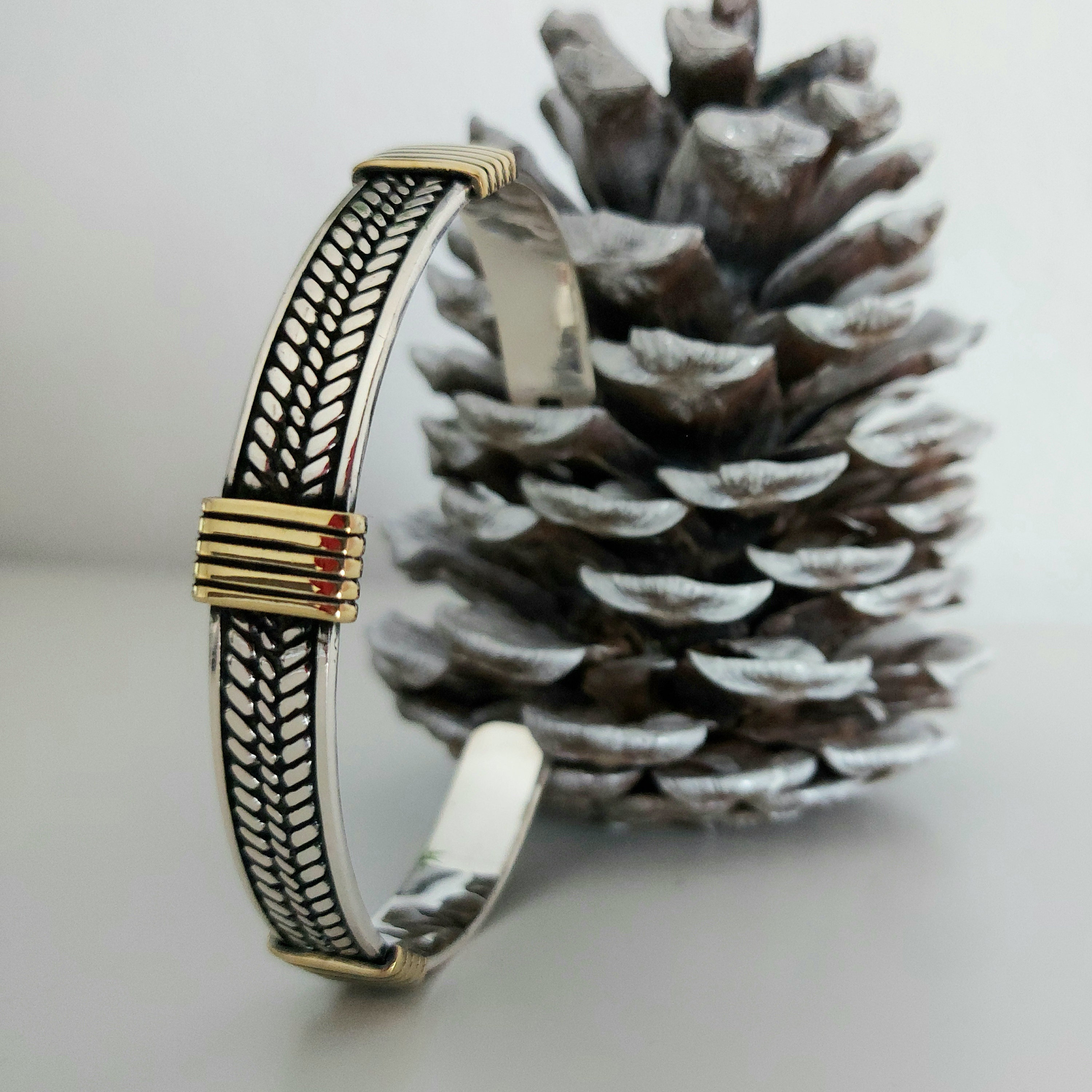 スターリングシルバーのメンズカフブレスレット：トルコのハンドメイド