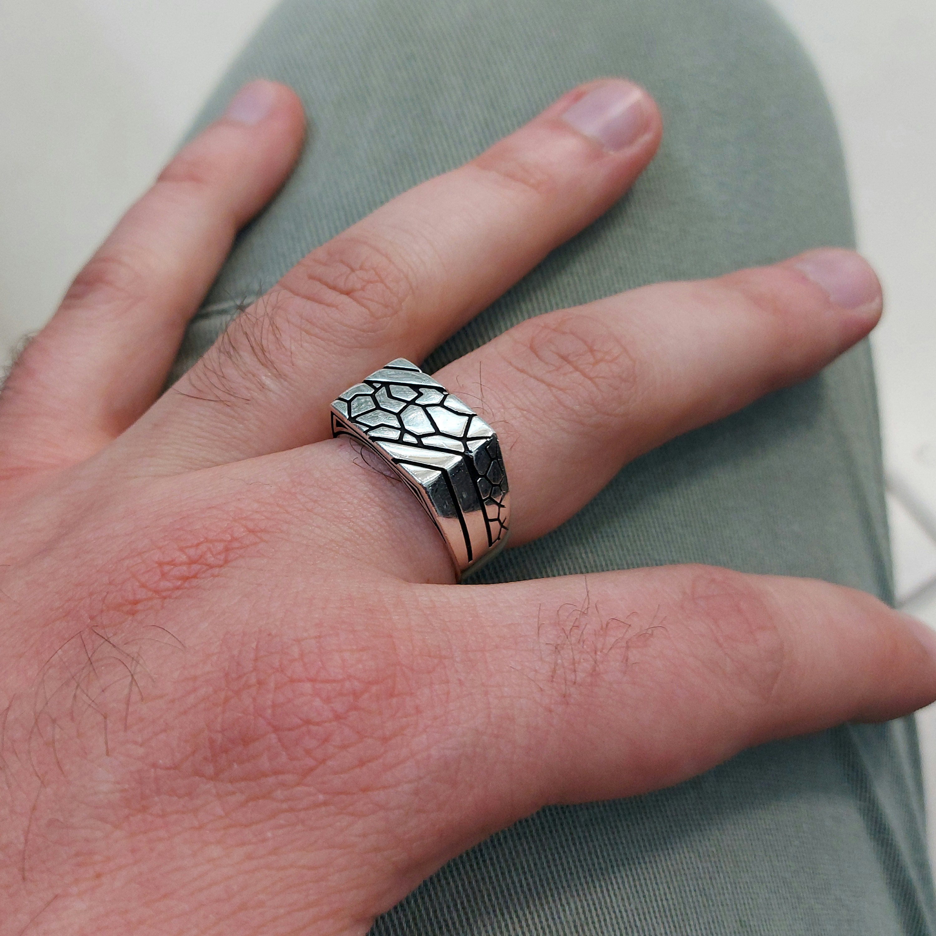 Crack Model Silver Ring, 925k Sterling Silver Minimalist Crack Model Silver Ring, 925k Sterling Silver Minimalist