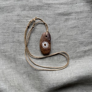 Hand Painted Driftwood, Wooded Pendant, Drawn White Ornament, Pendant with Sun, Wooden Jewellery, Minimalist Design, Natural Wood Necklace