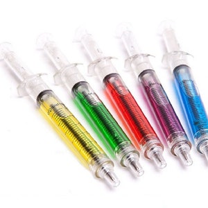 Pack of 5 novelty 'Syringe' pens with FREE extra black refills,  in mixed colours !