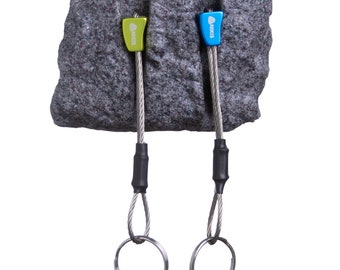 Unique Key Holder Double Crack in The Rock with Climbing nut Keychain. Key organizer include Double Crack in The Rock and Climbing Nuts.