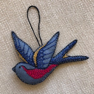 Retro swallow handmade and embroidered felt hanging ornament