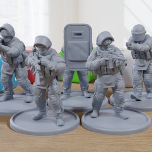 Gign Elite Police Unit - 3D Printed Minifigures for Modern Tabletop Wargaming 28mm / 32mm Scale