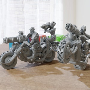 Wasteland Bikers Bravo Duo - 28mm / 32mm - Post Apocalyptic - Ideal Proxy Miniature for Zona Alfa - Fallout Wasteland - Tabletop RPG Games