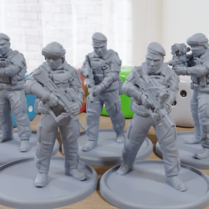 French Combat Unit - Modern Wargaming Miniatures for Tabletop RPG - 28mm / 32mm Scale Minifigures