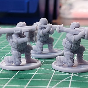 US AT-Team - Three 28mm/32mm Minifigures - Modern Wargaming Miniatures for Tabletop RPG
