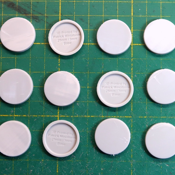 25mm / 3mm Bases for Tabletop Miniature Games. 3D Printed set of 12 bases compatible with Zombicide.