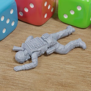 Modern British Wounded Soldier - 3D Printed Wargaming Miniatures for Tabletop RPG - 28mm / 32mm Scale Minifigures