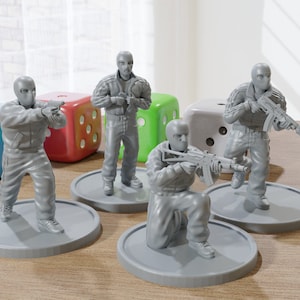 Masked East European Street Thugs - Four - moderne Wargaming-miniaturen voor tabletop RPG - minifiguren op schaal 28/32 mm