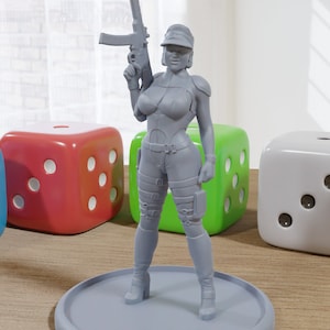 She Wolf Body Guard - Modern Wargaming Miniatures for Tabletop RPG - 28mm / 32mm Scale Minifigures
