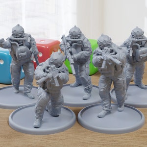 Frogman V2 - 3D Printed Minifigures for Modern Tabletop Wargaming 28mm / 32mm Scale