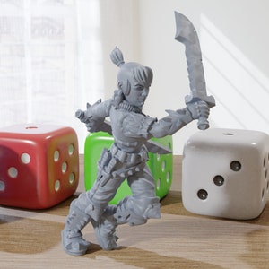 Melee Attack Punk Female - 3D Printed RPG Minifigure - Cyberpunk / Sci-Fi - 28mm / 32mm Scale