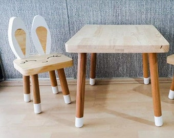 Kindertisch und Stuhl, Kleinkindtisch, Kindertisch aus Holz