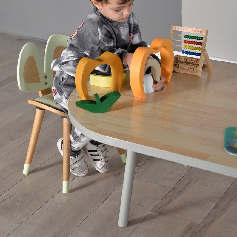 Montessori Tisch, Kleinkind Spieltisch, großer Lerntisch, Boho Klassenzimmer Dekor Bild 6