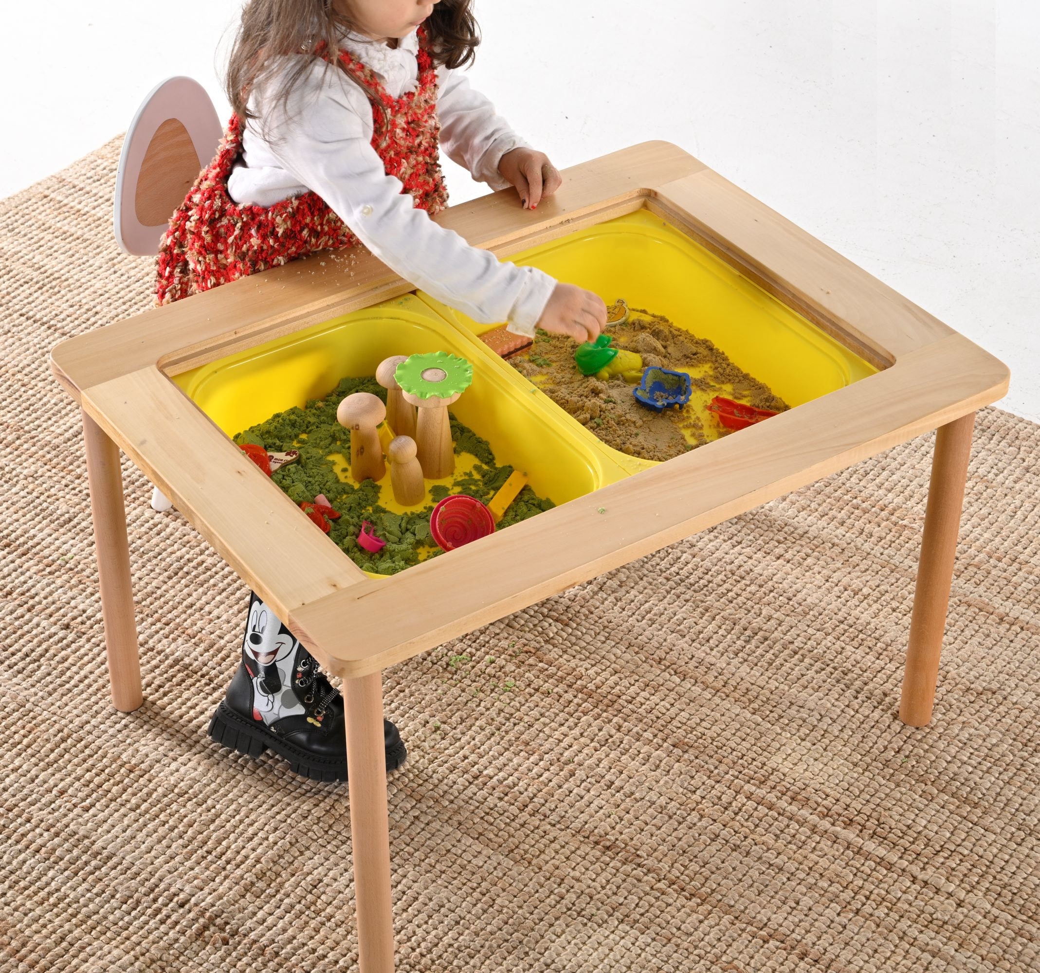 Mesa sensorial con 2 sillas y 1 rollo de papel, mesa multifunción de madera  para niños de arena y agua con tablero de doble cara y 2 contenedores de