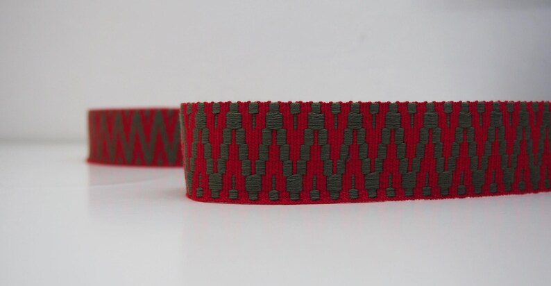 40 mm webbing - Aztec Multicolor - for bags, backpacks, trouser belts, mobile phone straps - sturdy webbing - sold by the meter - cotton - price per meter Khaki/Red