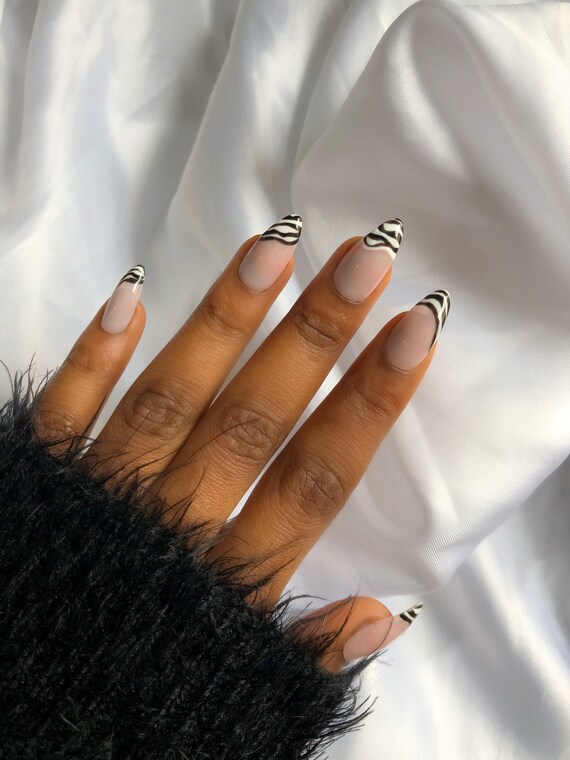 Squiggly Lines Press on Nails READ ITEM DESCRIPTION Etsy