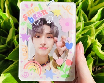 Kpop Acryl PC Halter | Fotokartenhalter | Schlüsselanhänger | Smol Bohne Niedlicher Bilderrahmen