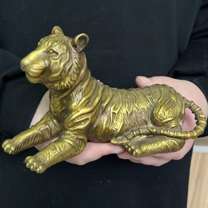 Copper tiger Figurine Home Decoration brass Vintage statue,Wild animal sculpture,Tiger Zodiac tiger miniature Collect Big cat Lion Ornament