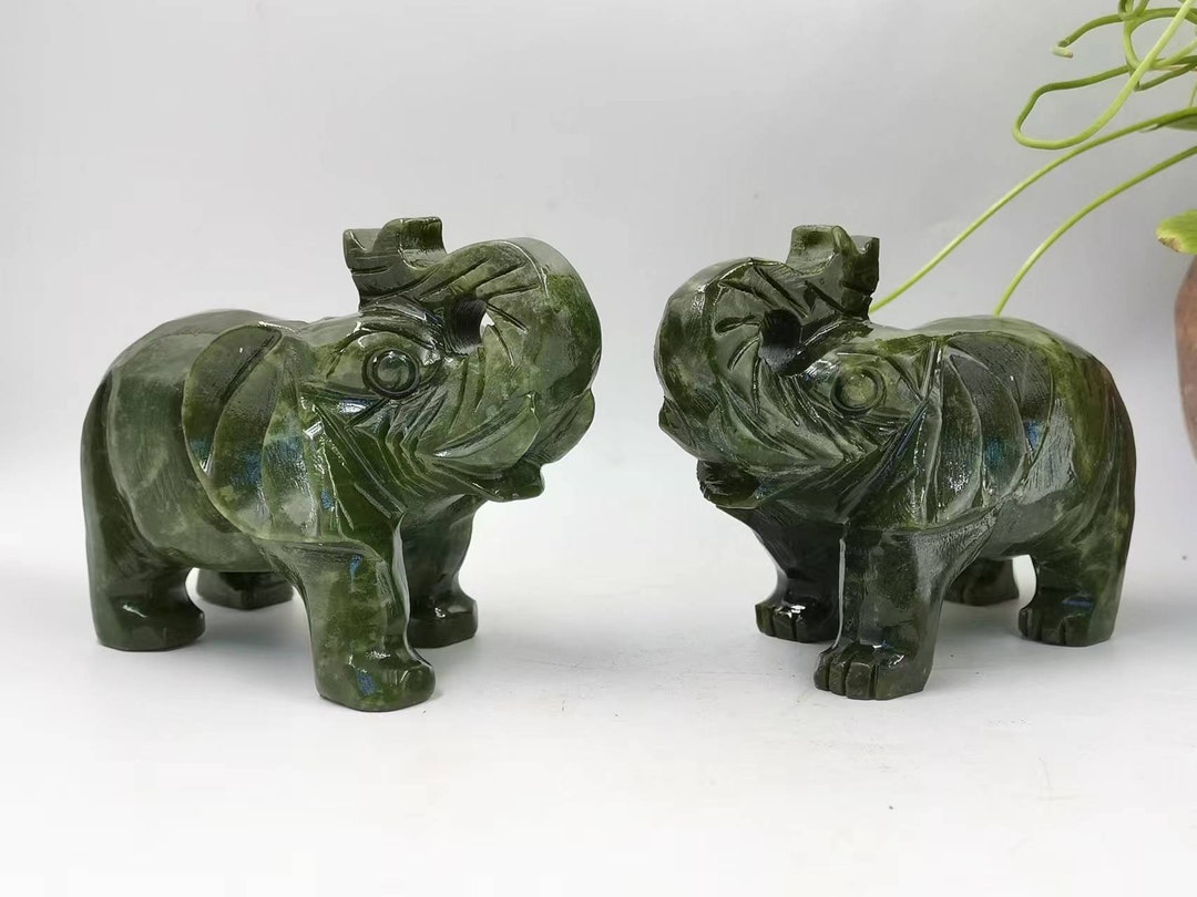 Natural Green Jade Elephant Statue Chinese Feng Shui Lucky Animal