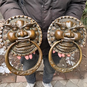 Chinese Lion Head Door Knocker Antique Brass Door Ring Handle Traditional Guardian Face Door Decor Vintage Style Entry Hardware