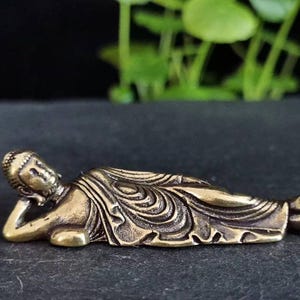 Mini brass lovely Shakyamuni buddha figurine ornament , Health Meditation Decor, Buddha wall art yoga Collectible Artwork buddha decoration