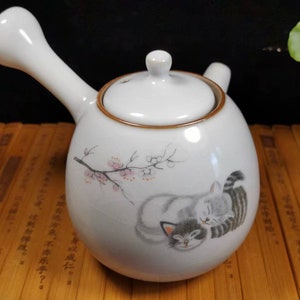 Ceramics tea pot cute Two cat in love, Porcelain Tea Pot Lid, Tea Cup With handle handmade teapot Design Details Gongfu Tea Pot Pet Lover A2