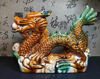 Keramik chinesische Feng Shui Drachenstatue für Glück & Erfolg, Drachensymbol in Feng Shui Bedeutung Platzierung Vintage Royal Dragon fein detailliert