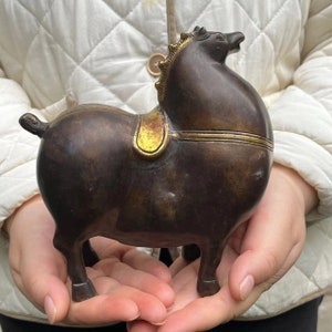 Bronze War Horse, Pure Copper Statue of Horse, Brass Sculpture Collectable Table Decor Animal Figurine for Living Room Home Decorations Gift
