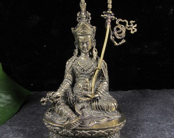 Tibetano Nepal latón Buda estatuilla Guru Rinpoche Buda Estatua Tibetano Bronce Budismo Dios Budista Ídolo Antiguo VTG altar adoración portátil