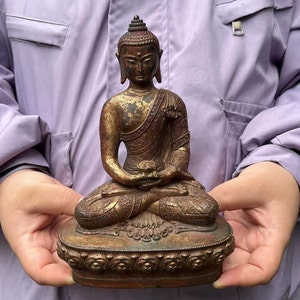 Tibetan Nepal Yoga Zen Decor Buddha figurine, copper Buddha Statue Tibetan Bronze Buddhism God Buddhist Idol Antique VTG home Decor praying