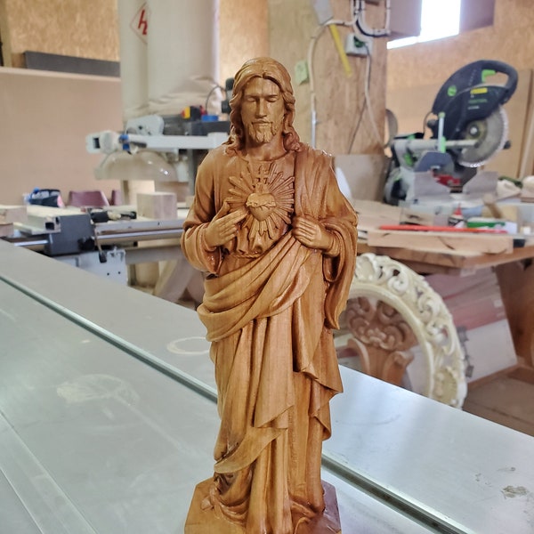 Jesus Christ statue, Jesus sculpture, Religious, Jesus religion, Our Lord carved statue