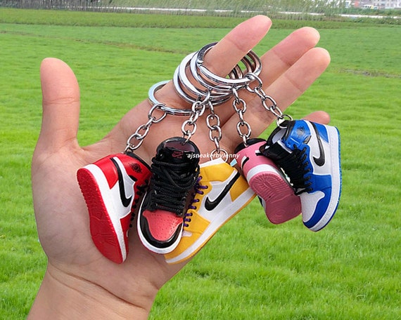 3d mini sneaker keychain