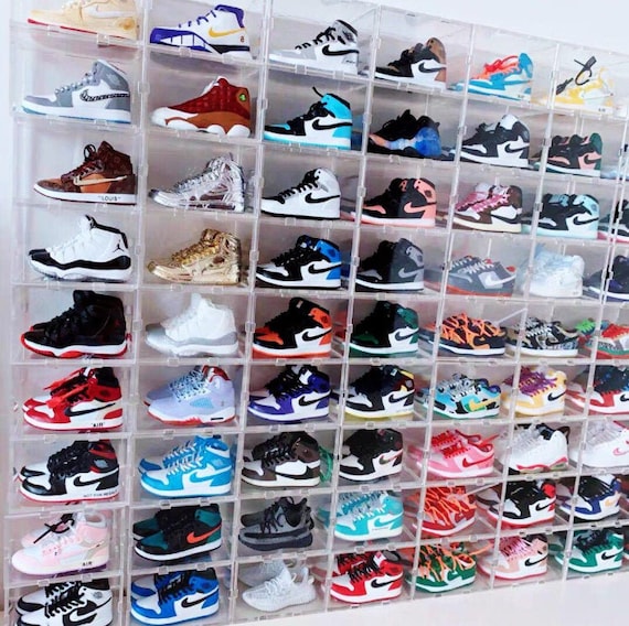 sneakers keychain 3d