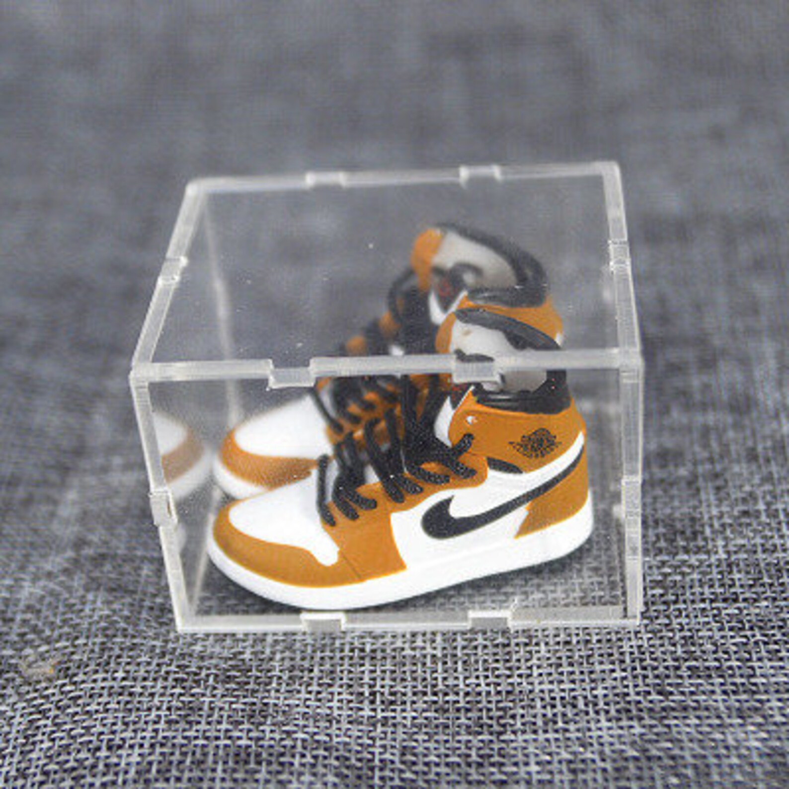 mini sneakers 3d