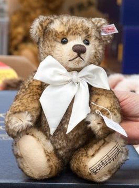 steiff musical teddy bears