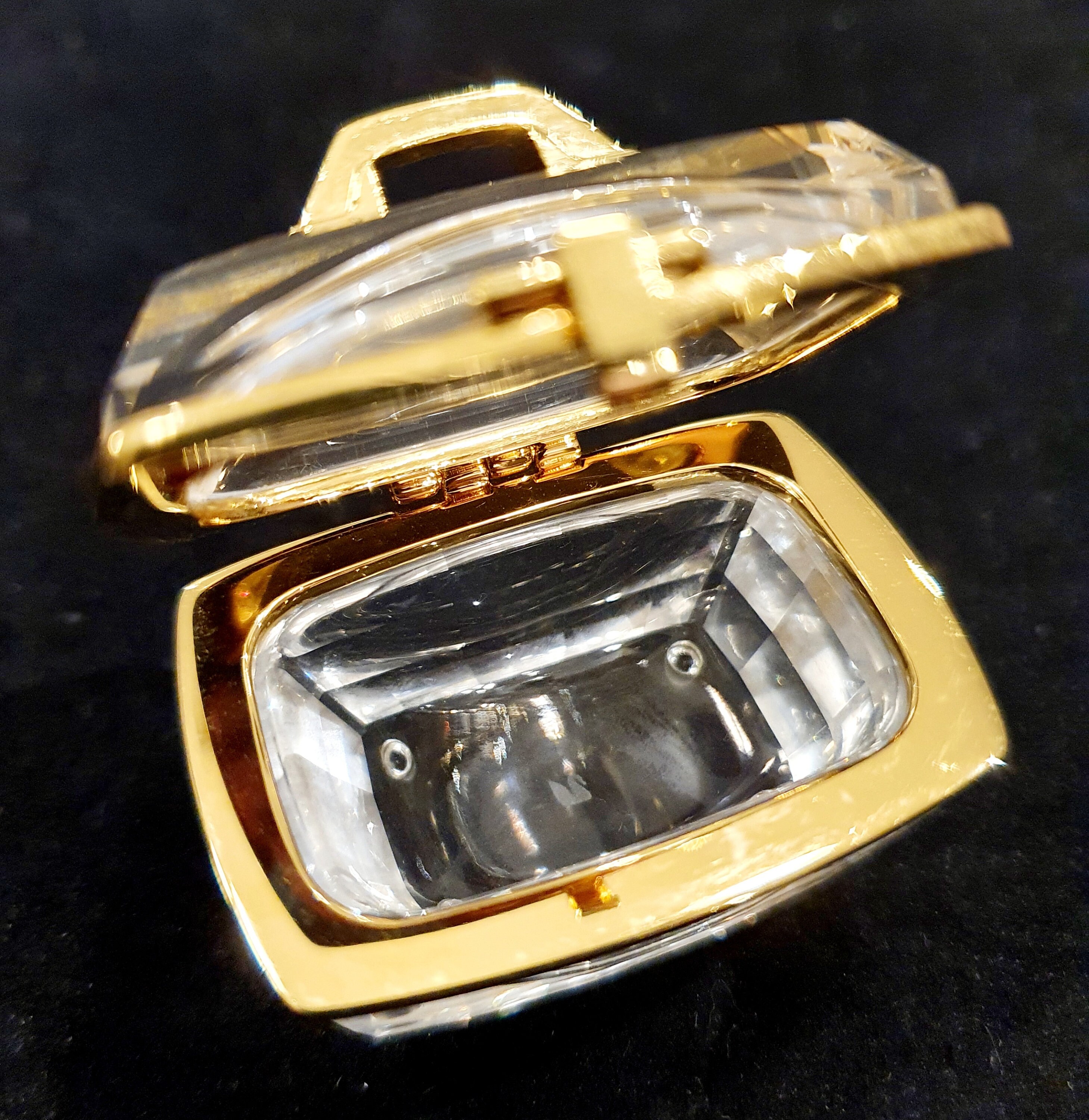 スワロフスキークリスタルメモリーズシークレットジュエリーボックス