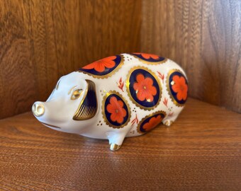 Royal Crown Derby Old Imari Pig Paperweight; Royal Crown Derby Pig