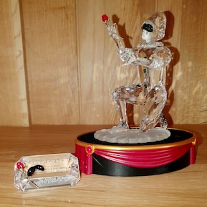 Swarovski SCS Annual 2001 Halequin met voet en plaquette