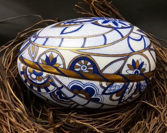 Easter egg box - hand-painted - elaborate design, 2-piece, unique