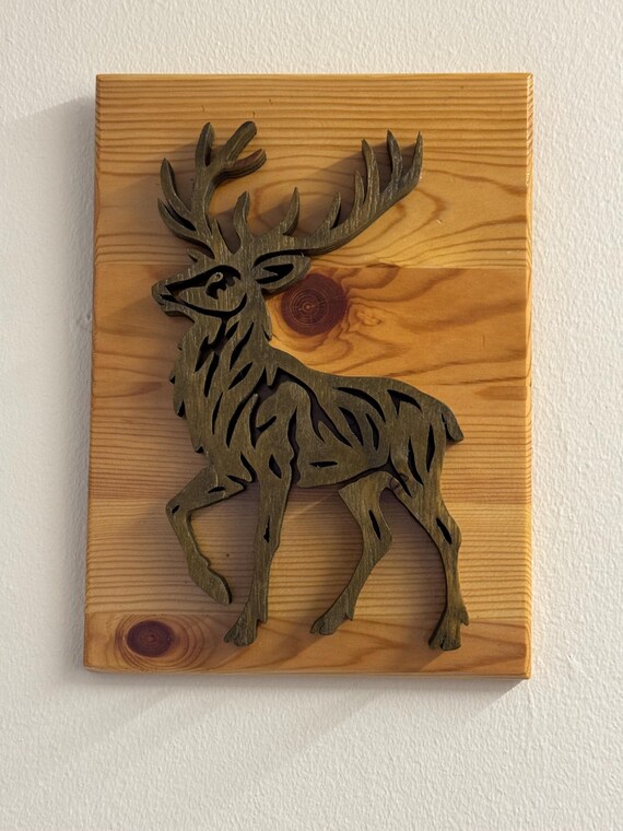 Stag Wall Art – Rustic Deer Décor, Wooden Scroll Saw Plaque, Handmade Wildlife Wall Hanging, Cabin or Lodge Gift