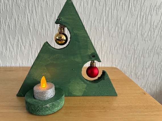 Table top Christmas tree (Tea light holder style)