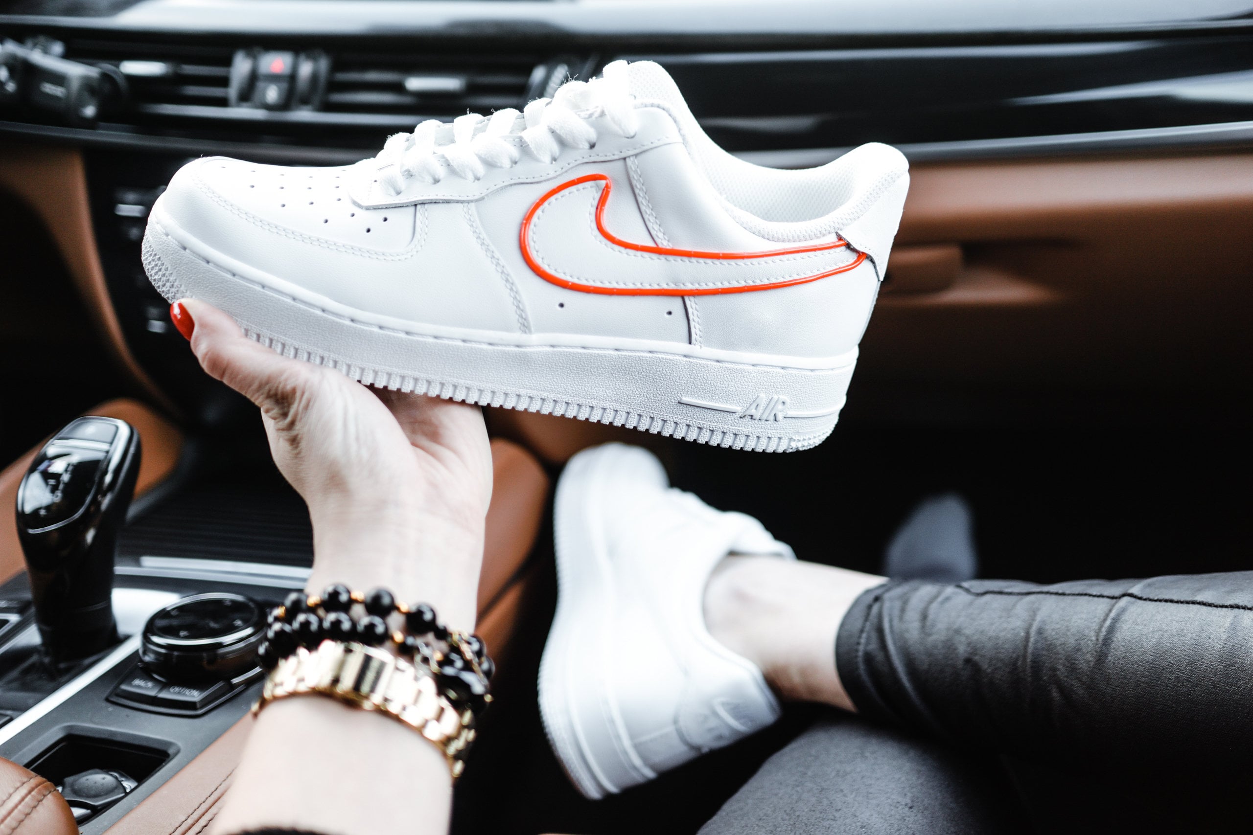 nike air force 1 with led lights