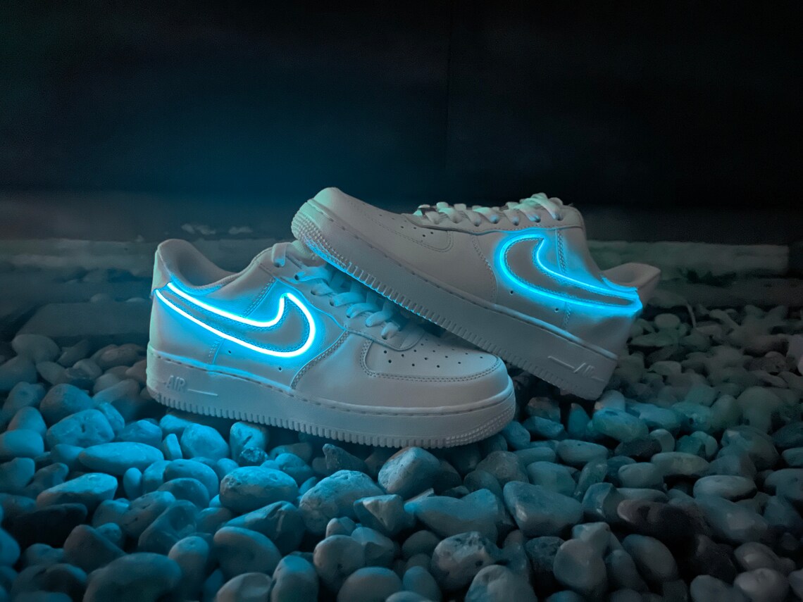 light up af1