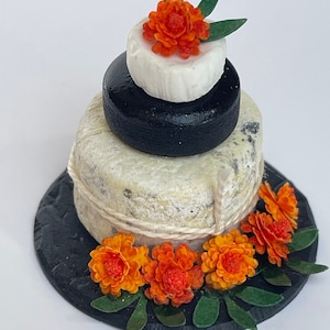 1/12th SCALE Dolls House Food - celebration cheese cake / stack