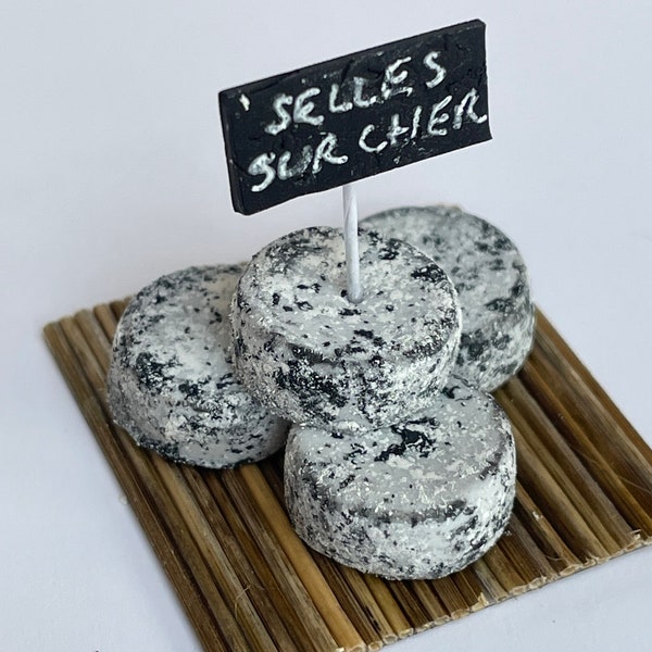 Nourriture pour maison de poupées à l'échelle 1/12 - Présentoir à fromages français / Selles sur Cher